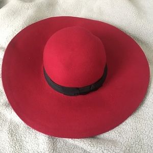 Floppy Hat White House Black Market